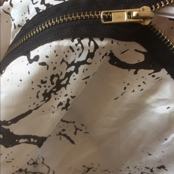 Short sleeve blouse - Picture 5 of 10